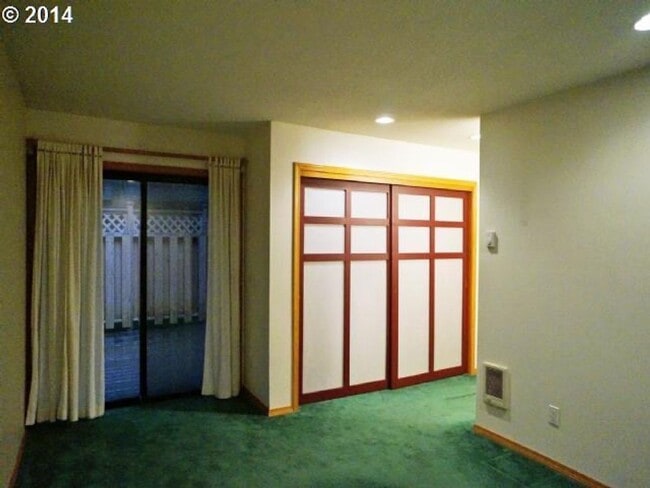 Building Photo - PV01