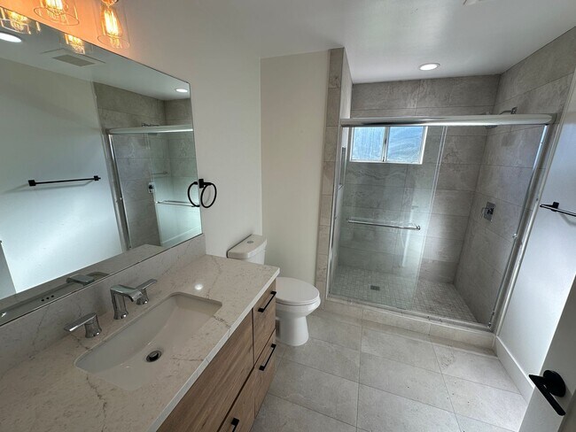 Building Photo - 5112 Tipton St