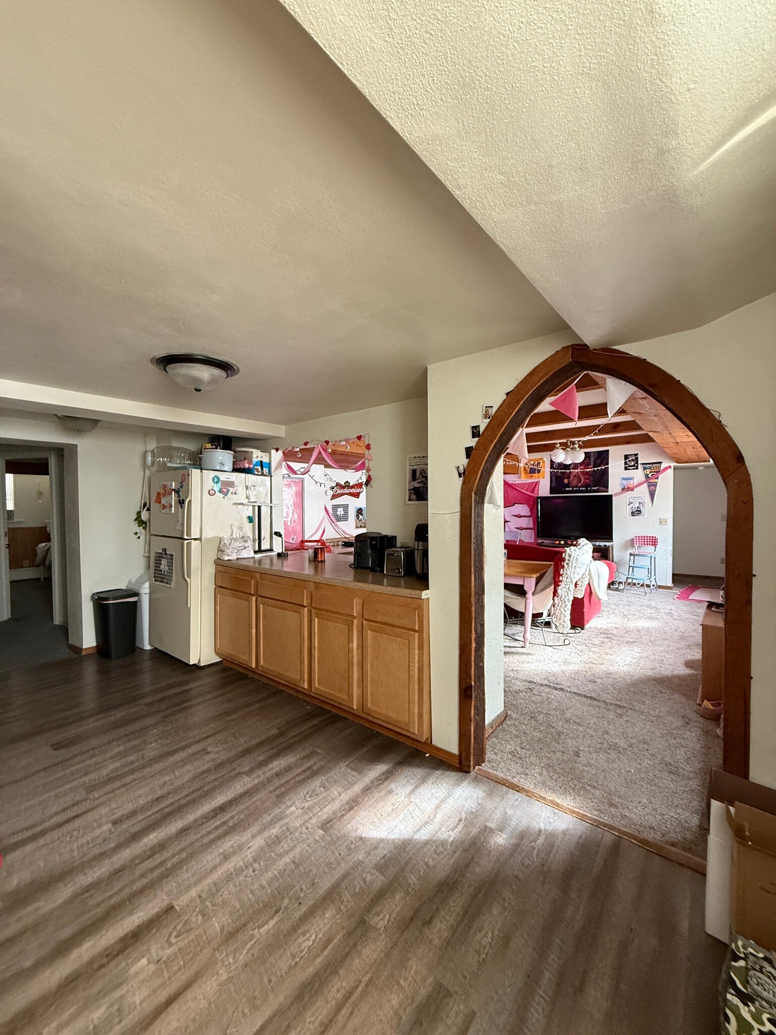 Building Photo - 612 Howard Plz