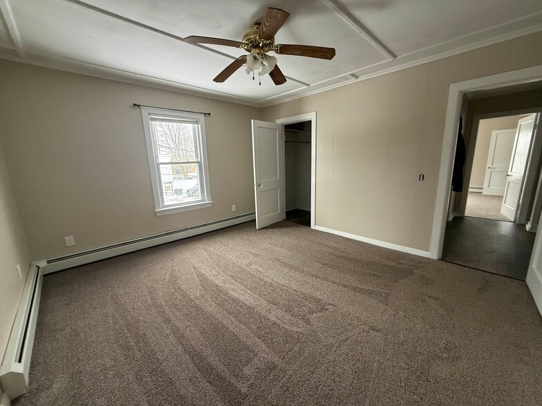 Building Photo - 3 S Garand St