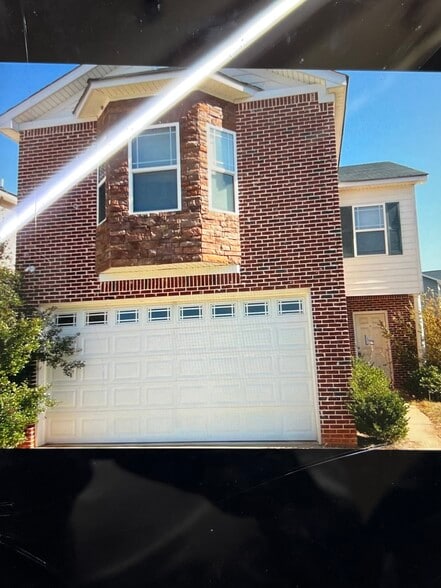 Building Photo - 4028 Haworth Pky