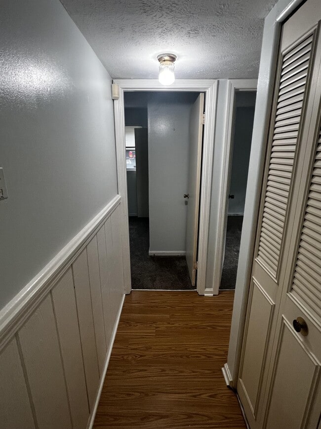 Building Photo - 9616 Elm Lake Dr