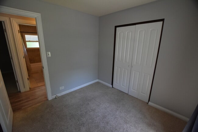 Building Photo - 7852 Sprucewood Ave