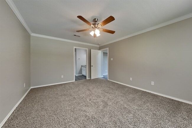 Building Photo - 26880 Armor Oaks Dr