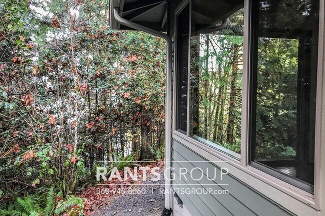 Building Photo - 2 br, 1 bath House - 3202 Sunset Beach Dr NW