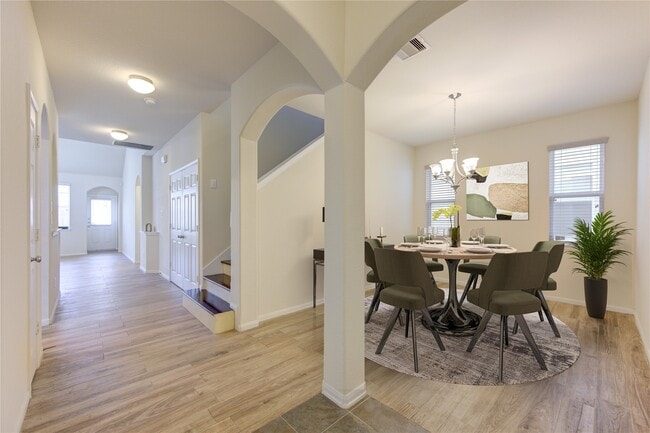 Building Photo - 6518 Wilshire Ridge