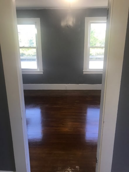 Building Photo - 73 Mill St