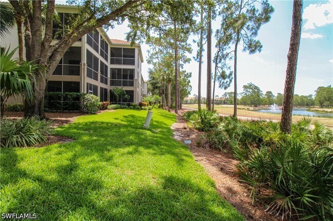 Building Photo - 8217 Parkstone Pl