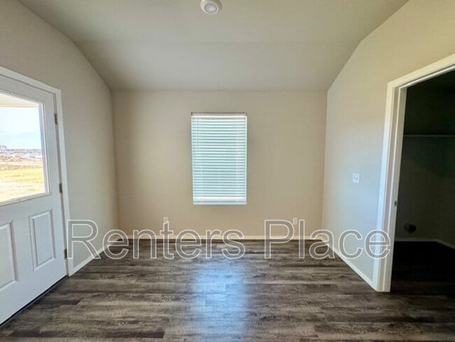 Building Photo - 15824 Appaloosa St