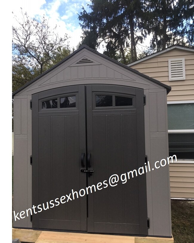 Building Photo - 206 Harrington Ave