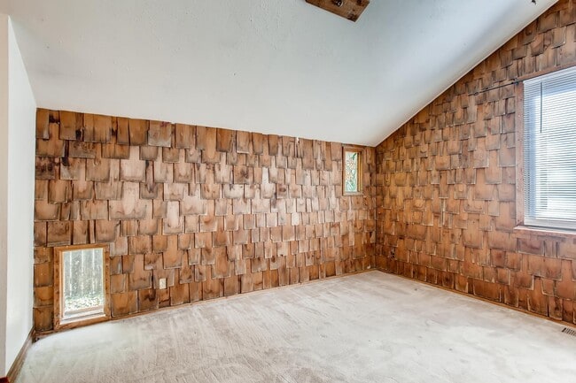 Building Photo - 1525 Crestmore Pl