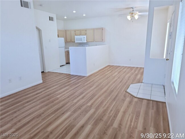 Building Photo - 6014 Vegas Dr