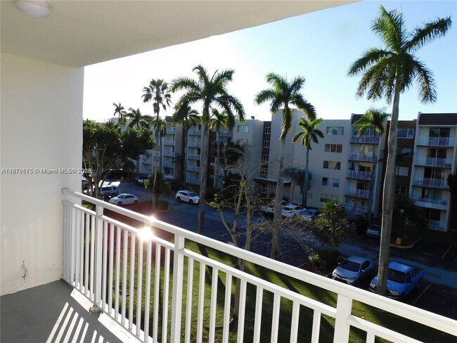 Building Photo - 6930 NW 186th St