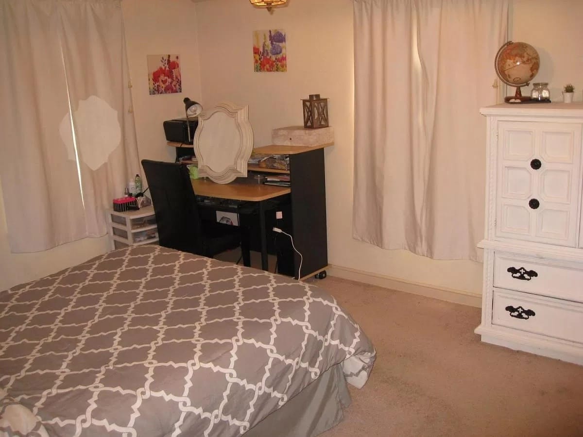 Bedroom 3 - 4422 W 36th St