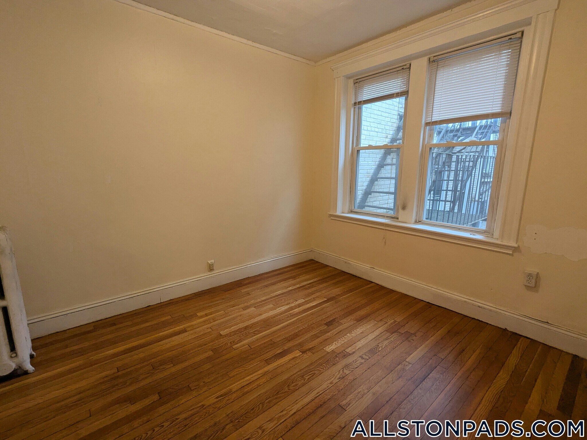 Building Photo - 33 Walbridge St