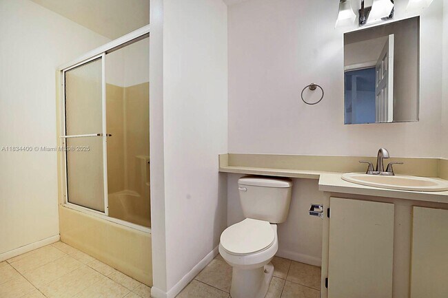 Building Photo - 6568 Chasewood Dr