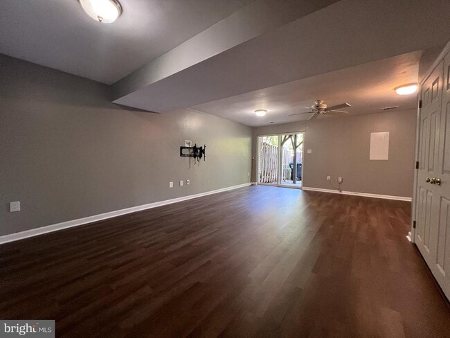 Building Photo - 6722 Emmanuel Ct