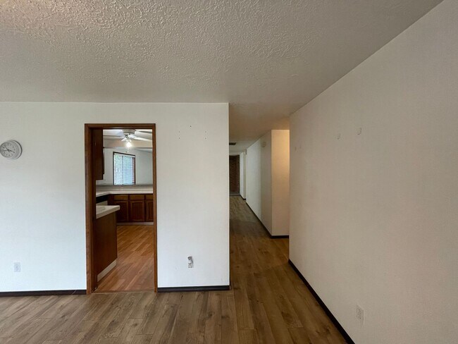 Building Photo - 3526 SE 118th Ave