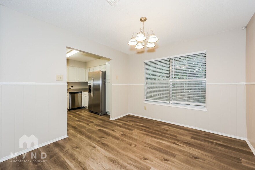 Building Photo - 4303 Gentle Springs Dr