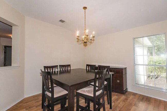 Building Photo - 706 Paso Fino Trail