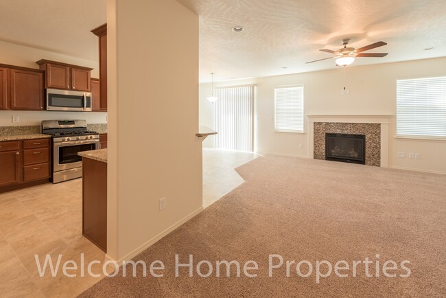 Building Photo - Beautiful Home in a Secluded Neighborhood