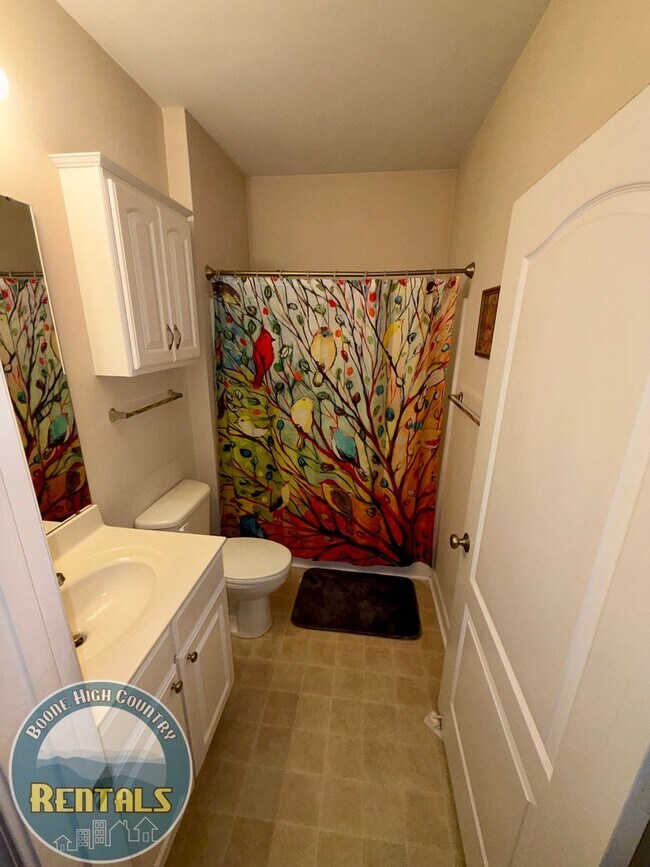 Building Photo - Fully Furnished Spacious 2 Story Condo at Pine Ridge