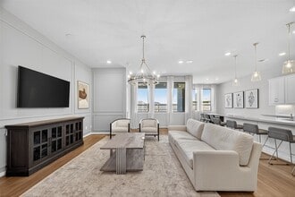 Building Photo - 3006 Viceroy Spur