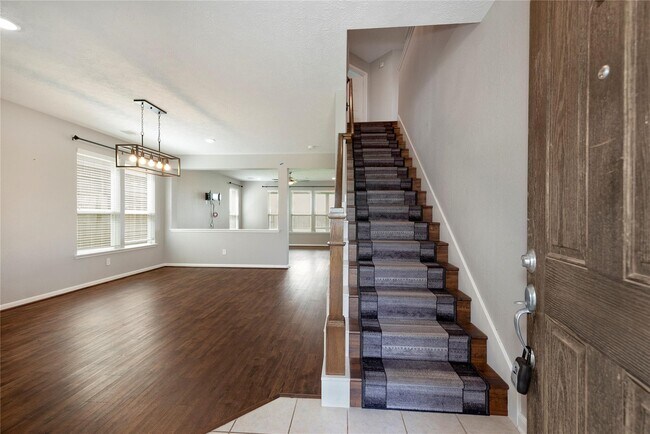 Building Photo - 24015 Adobe Ridge Ln