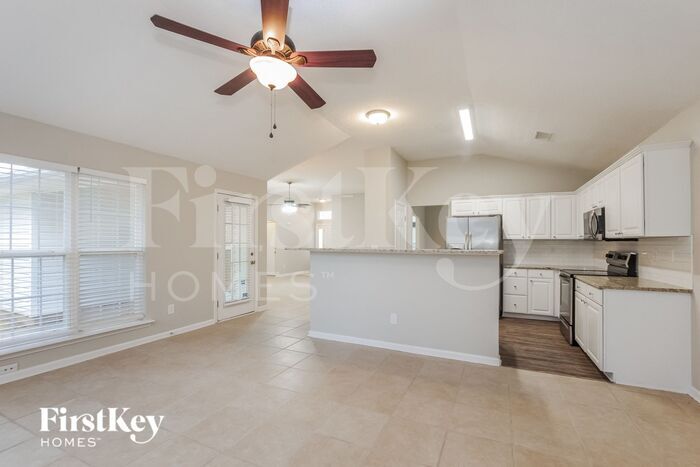 Building Photo - 11626 English Oak Ln