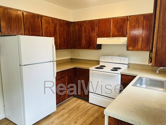 Building Photo - 2629 SE 145th Ave