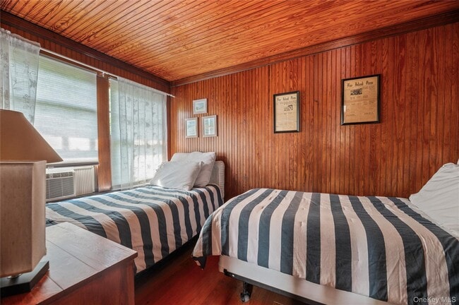 Building Photo - 40 Bungalow Ln