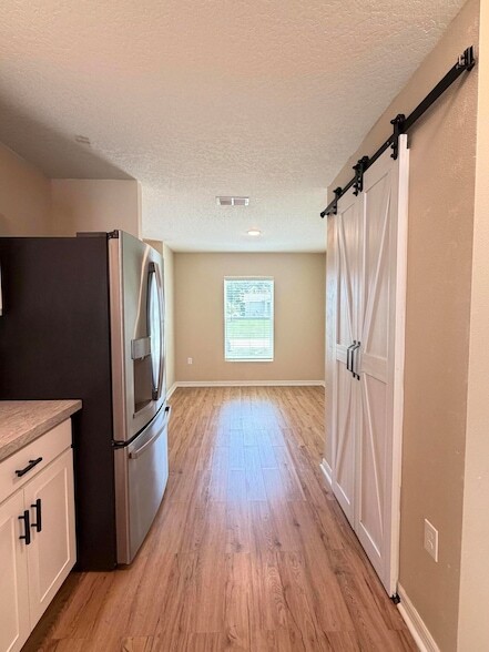 Building Photo - 4249 SW Whitebread Rd