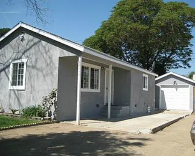 Building Photo - Charming Home For Rent Near Lake Elsinore!