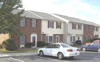 Building Photo - 2518 Ridge Rd