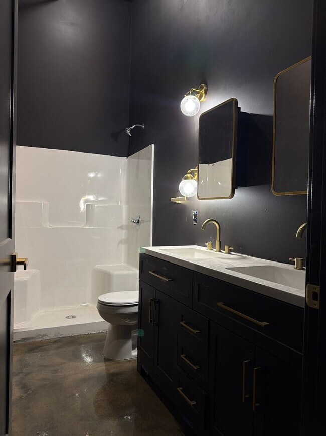 Building Photo - 2 bedroom/1 bathroom NEW LUXURY apartment in Red Lion, PA