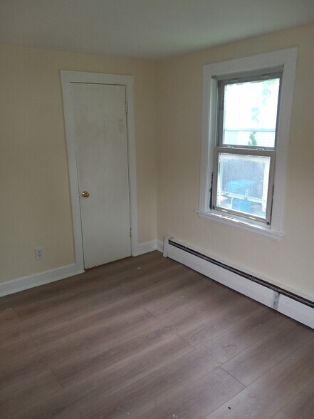 Building Photo - 33 Edgewood Ave