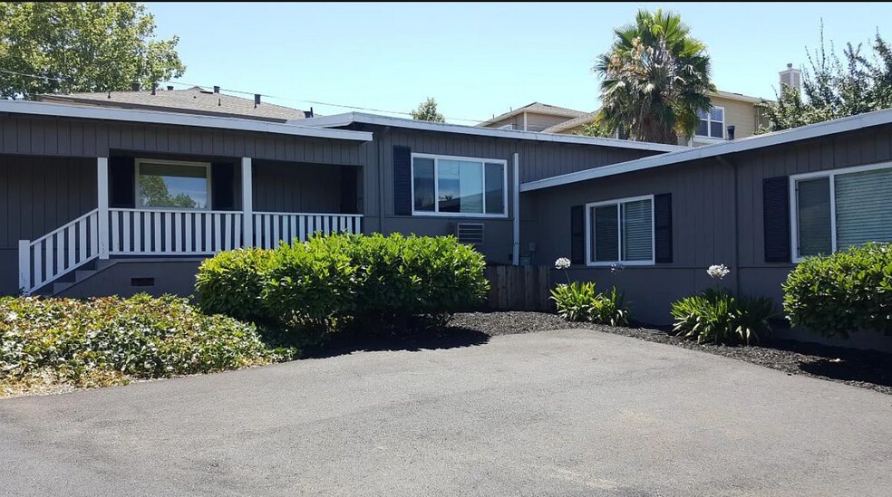 Building Photo - 103 Margarido Dr