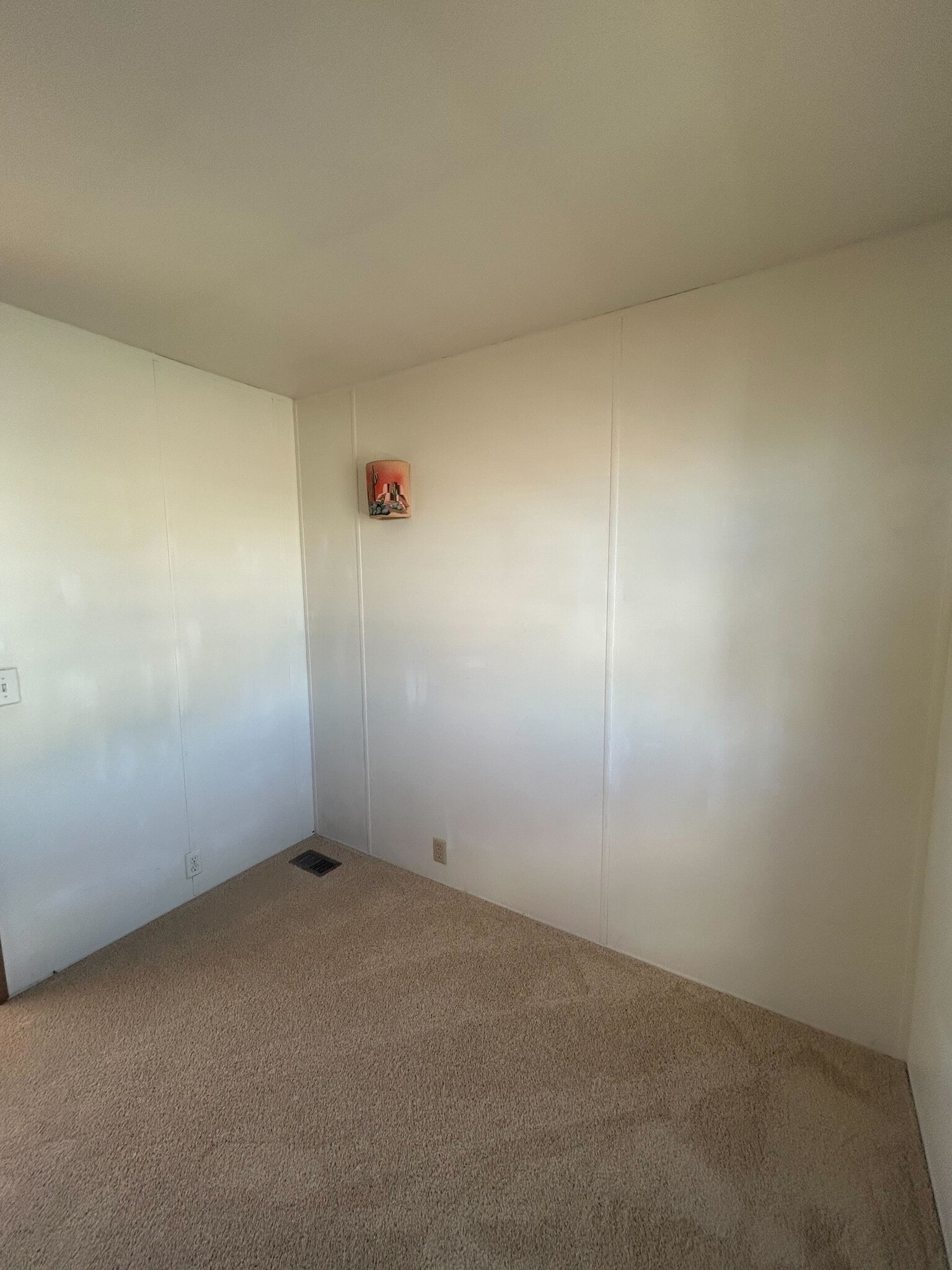 Building Photo - 3601 E Wyoming Ave