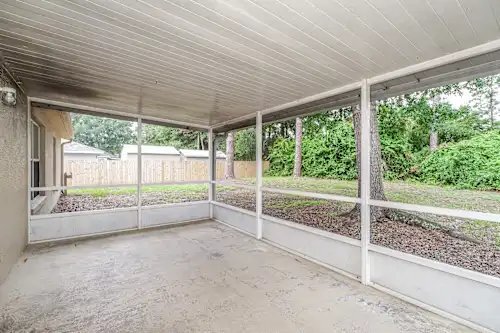 Building Photo - 6411 Golfview Ave