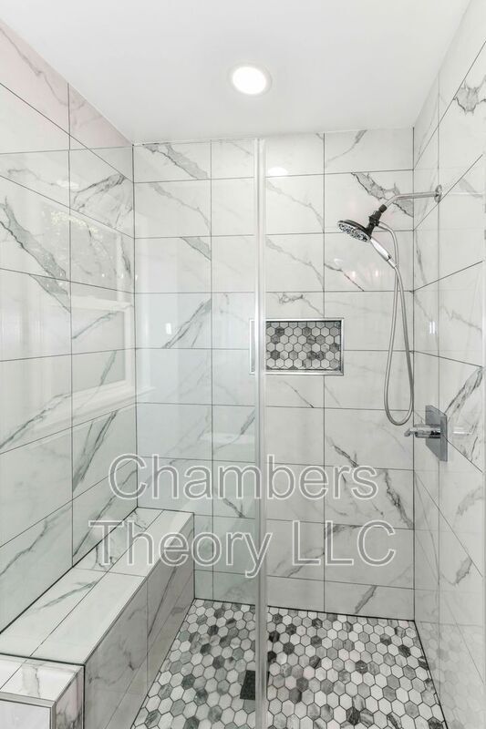 Building Photo - 9205 Hamilton Dr