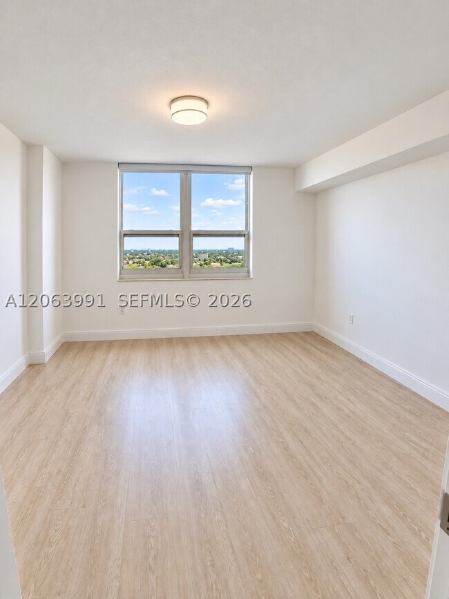 Building Photo - 3232 SW 22nd St