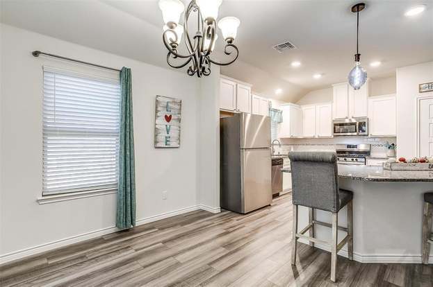 Building Photo - 3309 Comal Dr