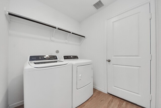 Building Photo - 19523 Manduca Dr