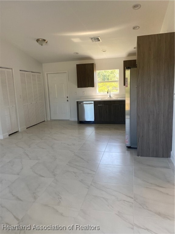 Building Photo - 326 Roosevelt Ave NE