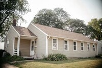 Building Photo - 1078 Kelly Dr