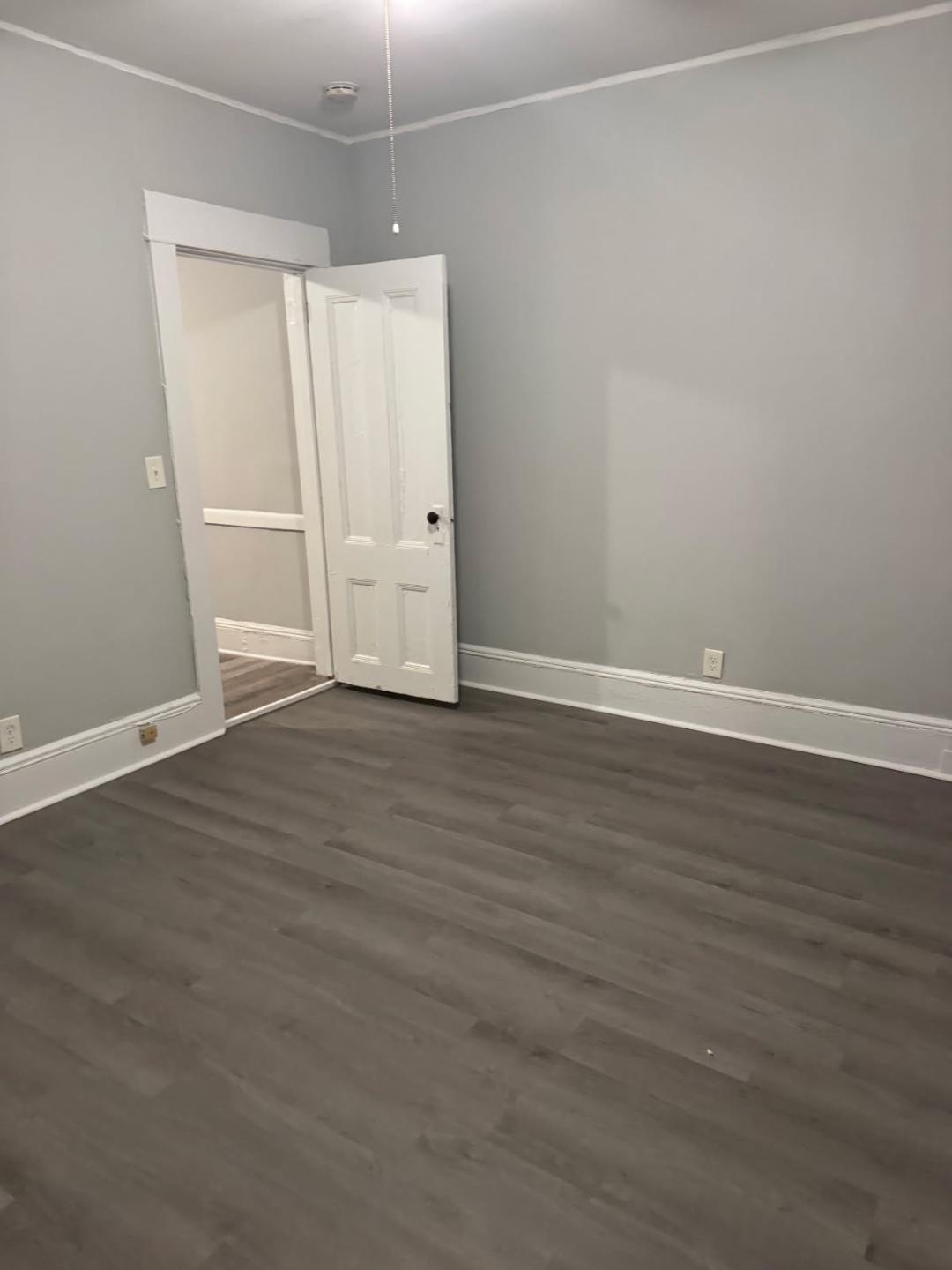 Building Photo - 155 Franklin Ave