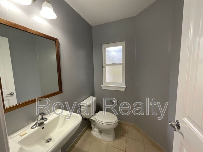 Building Photo - 87-2223 Pakeke Street