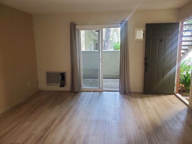 Building Photo - Concord/Clayton Border-Ground floor 1/1 w/ In Unit Laundry