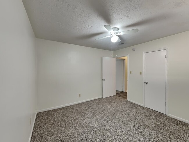 Building Photo - 4907 Eagle Trail Dr