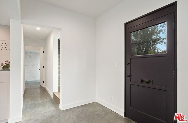 Building Photo - 15322 De Pauw St